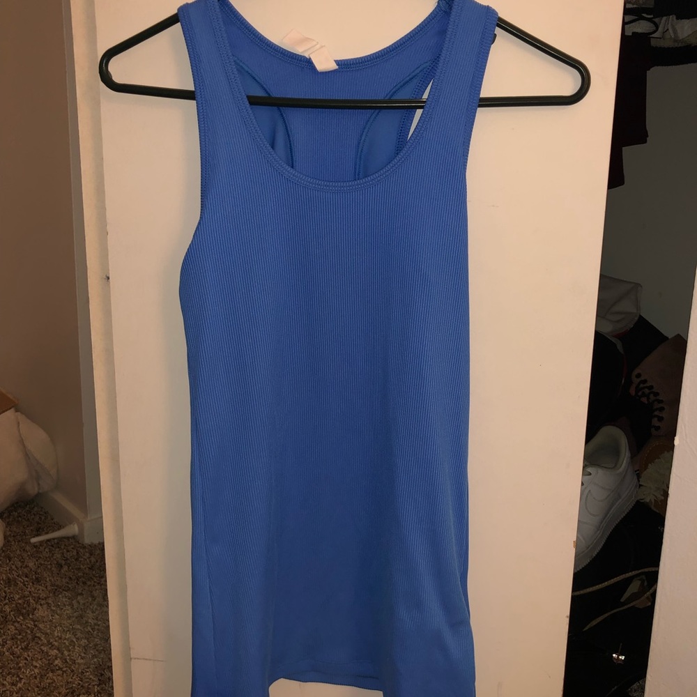 Under armour tank!